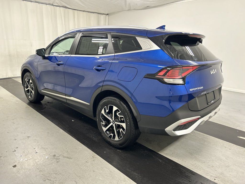 Certified 2025 Kia Sportage EX AWD/4WD image 7