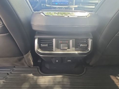 Used 2022 Ford F150 Lariat w/ Equipment Group 502A High image 34