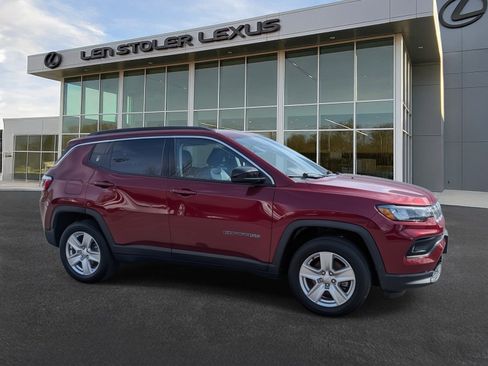 Used 2022 Jeep Compass Latitude image 7