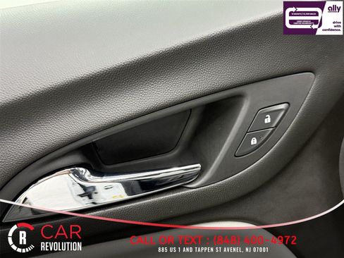 Used 2021 Chevrolet Equinox LS w/ LS Convenience Package FWD image 31