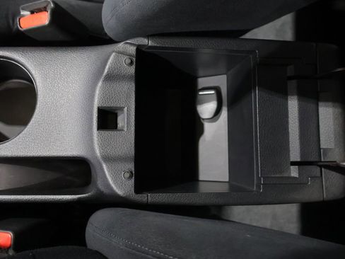 Used 2013 Nissan Sentra SV FWD image 26