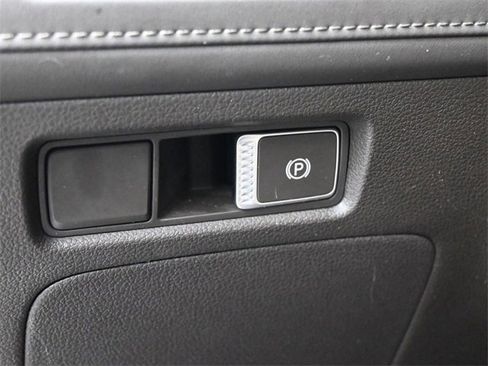 Used 2021 Hyundai Santa Fe Limited image 18