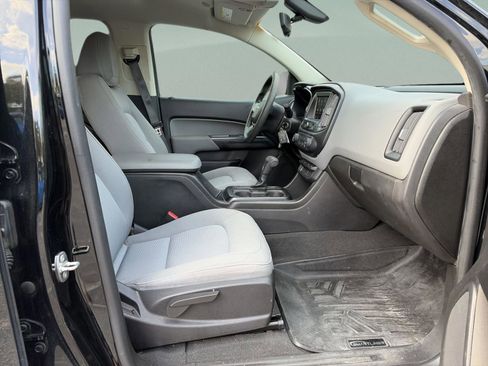 Used 2021 Chevrolet Colorado W/T w/ WT Convenience Package image 19