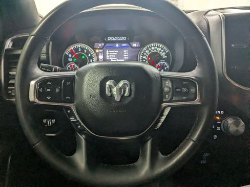 Used 2025 RAM 1500 Laramie AWD/4WD image 13