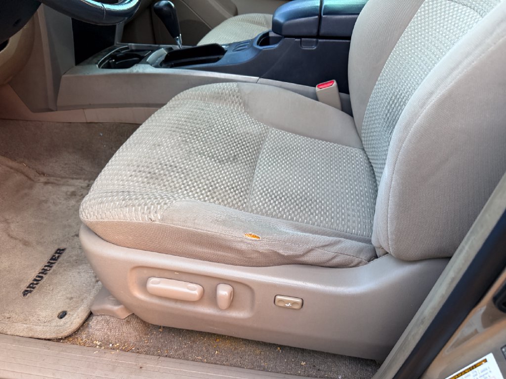 Used 2006 Toyota 4Runner SR5 RWD image 16