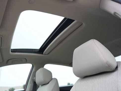 Used 2025 Honda Accord SE image 25