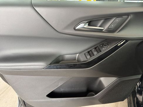 Used 2025 Chevrolet Equinox LT image 18