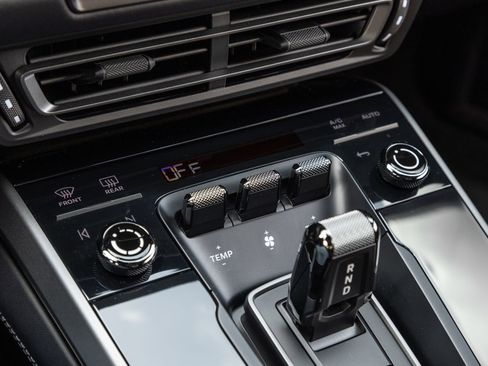 Certified 2024 Porsche 911 Carrera S image 27