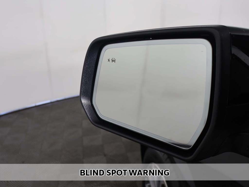 Used 2023 GMC Acadia Denali AWD/4WD image 6