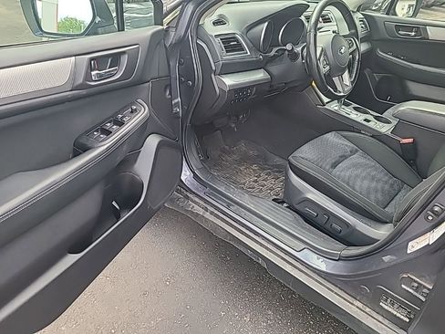 Used 2016 Subaru Outback 2.5i Premium AWD/4WD image 14