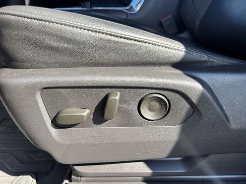 Certified 2024 GMC Sierra 1500 SLT w/ SLT Premium Package image 12