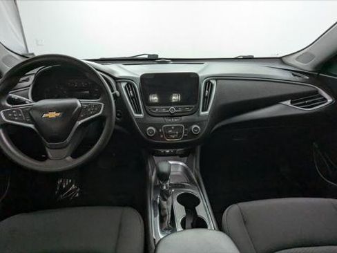 Used 2022 Chevrolet Malibu LS w/ Driver Confidence Package II FWD image 26