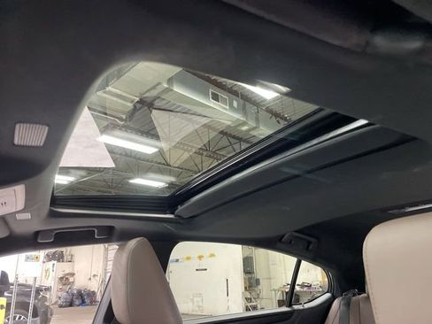 Used 2022 Lexus ES 300h 300h image 22