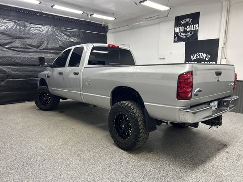 Used 2008 Dodge Ram 2500 Truck SLT w/ Trailer Tow Group AWD/4WD image 4