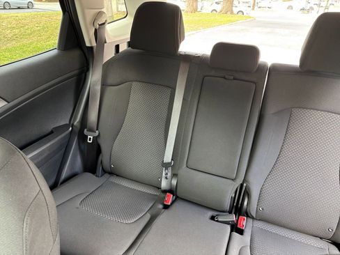 Used 2025 Kia Sportage LX image 36