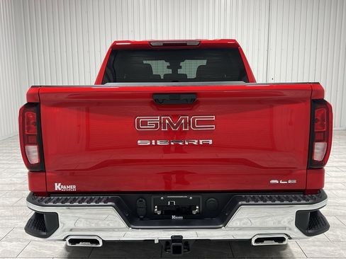 New 2026 GMC Sierra 1500 SLE image 4