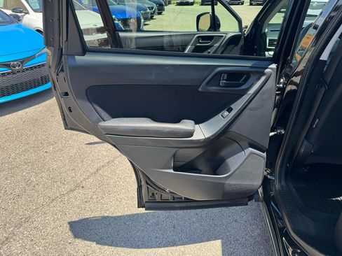 Used 2016 Subaru Forester 2.5i Premium w/ Popular Package #2 AWD/4WD image 14