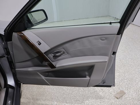 Used 2006 BMW 530xi Sedan AWD/4WD image 23