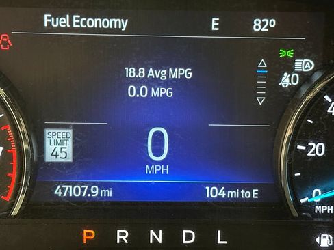 Used 2022 Ford Explorer XLT w/ Equipment Group 202A AWD/4WD image 33
