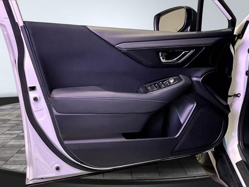 Used 2022 Subaru Outback Premium image 19