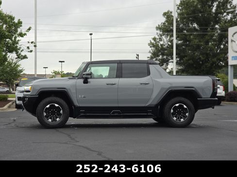 Used 2025 GMC Hummer EV 3X w/ Extreme Off-Road Package AWD/4WD image 4