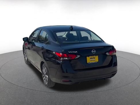 Used 2025 Nissan Versa SV FWD image 11