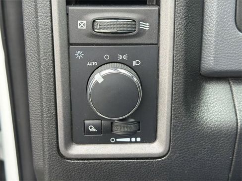 Used 2019 RAM 1500 Tradesman w/ Power & Remote Entry Group image 32