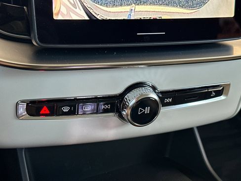 New 2026 Volvo XC90 B6 Ultra image 19