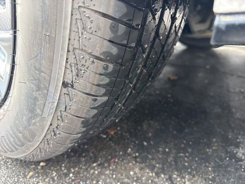 Used 2021 Toyota Sienna XSE w/ XSE Plus Package image 5