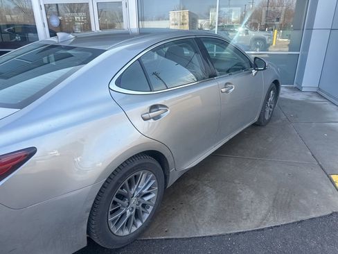 Used 2018 Lexus ES 350 350 w/ Navigation System Package image 10