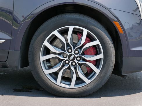 Used 2024 Cadillac XT5 Sportv w/ LPO, Floor Liner Package AWD/4WD image 13