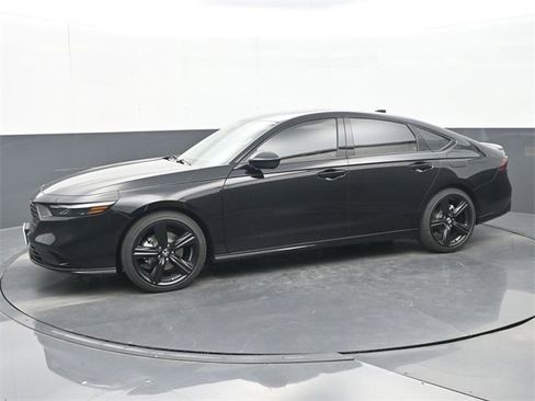Certified 2025 Honda Accord Sport image 4