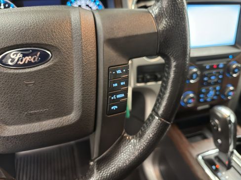 Used 2014 Ford F150 Lariat w/ Lariat Chrome Package image 19