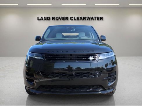 Used 2025 Land Rover Range Rover Sport Dynamic SE image 8