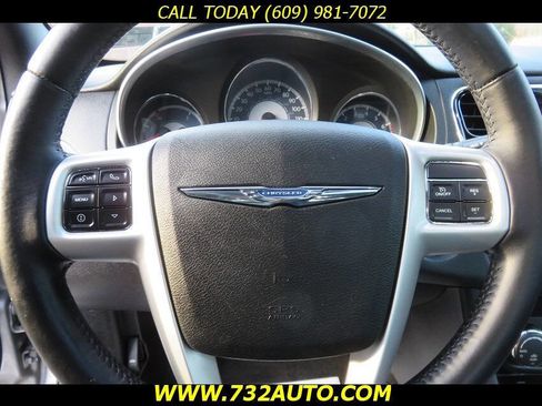 Used 2014 Chrysler 200 Limited w/ Sun/Sound Group image 27