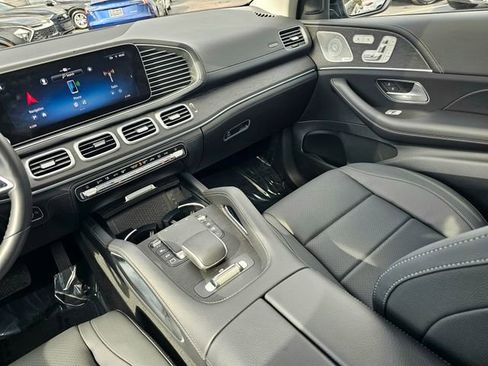 Certified 2026 Mercedes-Benz GLS 450 4MATIC image 34