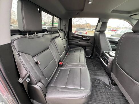 Used 2023 GMC Sierra 1500 SLT w/ SLT Premium Package image 24