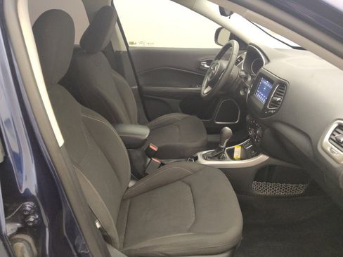 Used 2018 Jeep Compass Sport w/ Tech Group FWD image 21