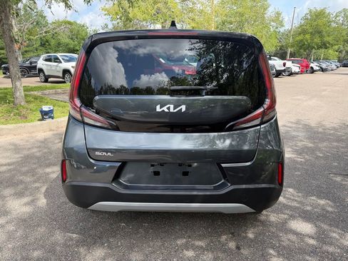 Used 2024 Kia Soul LX w/ Option Group 015 FWD image 5