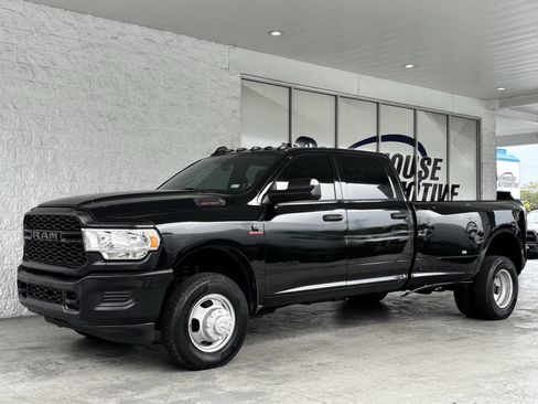 Used 2022 RAM 3500 Tradesman image 2