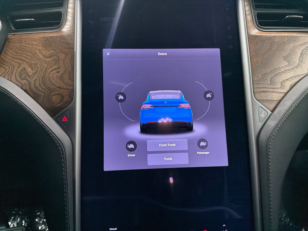 Used 2020 Tesla Model X Long Range AWD/4WD image 14