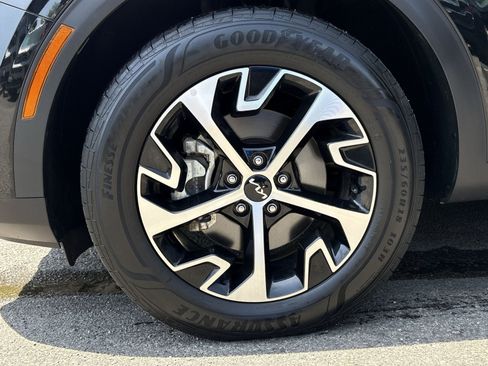 Used 2023 Kia Sportage EX AWD/4WD image 12