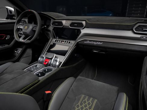 Used 2024 Lamborghini Urus Performante image 68