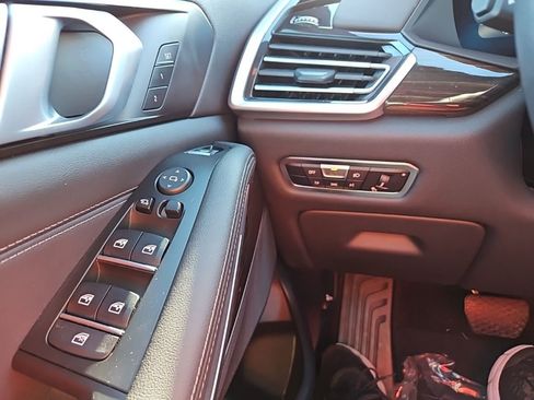 Used 2023 BMW X5 sDrive40i w/ Premium Package image 21
