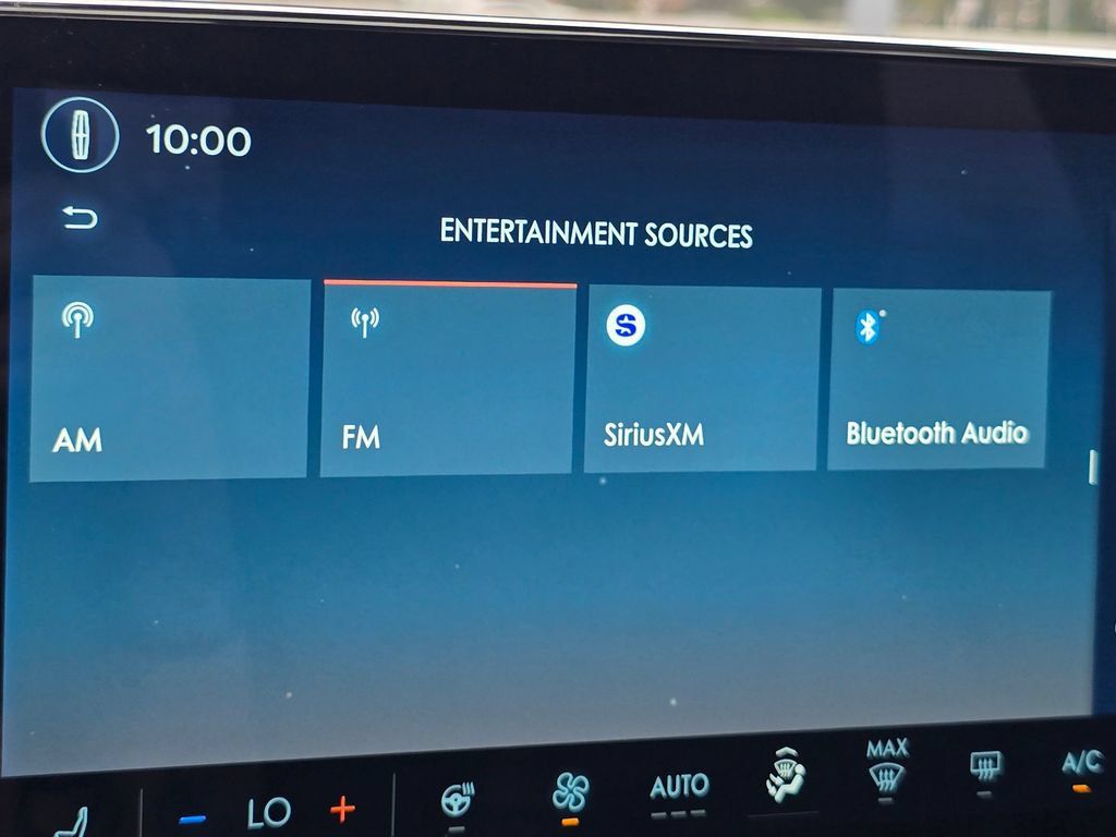 Used 2025 Lincoln Corsair Reserve AWD/4WD image 6