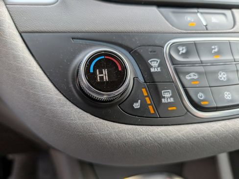 Used 2023 Chevrolet Malibu LT image 22