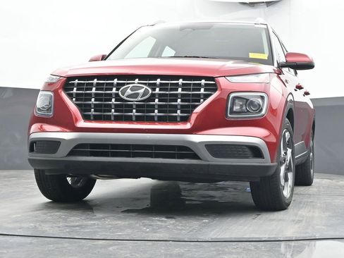 Used 2025 Hyundai Venue SEL image 62