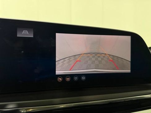 Used 2024 Cadillac Lyriq Tech RWD image 19