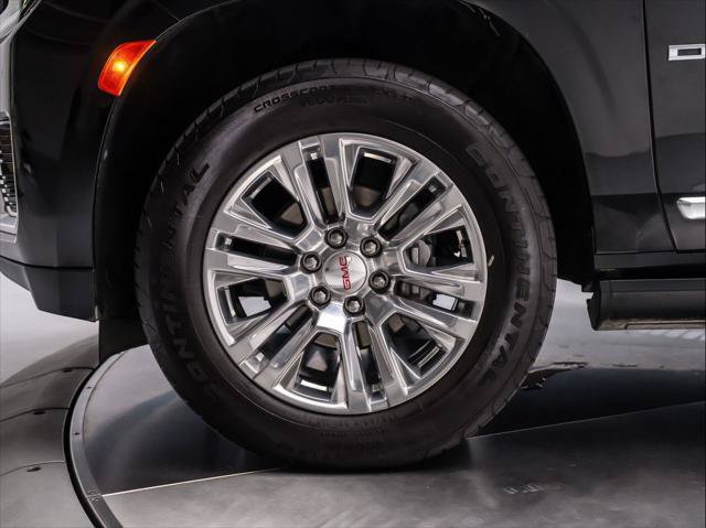Used 2023 GMC Yukon XL Denali AWD/4WD image 12