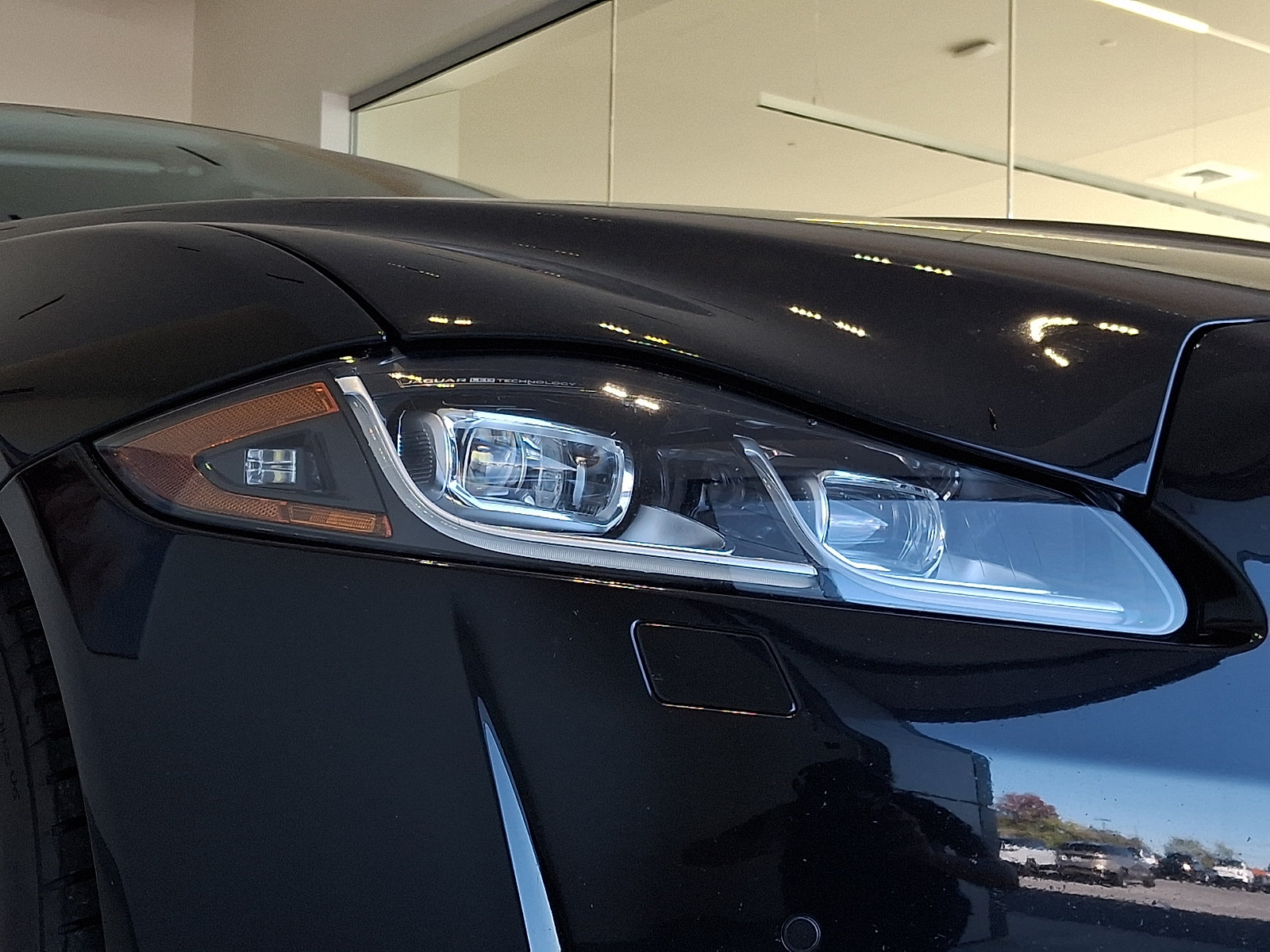 Used 2017 Jaguar XJ R-Sport AWD/4WD image 8